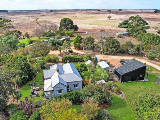 Cottage for sale in Port Fairy, Victoria
