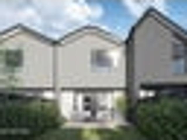 Townhouse for sale in Chaslands, Canterbury