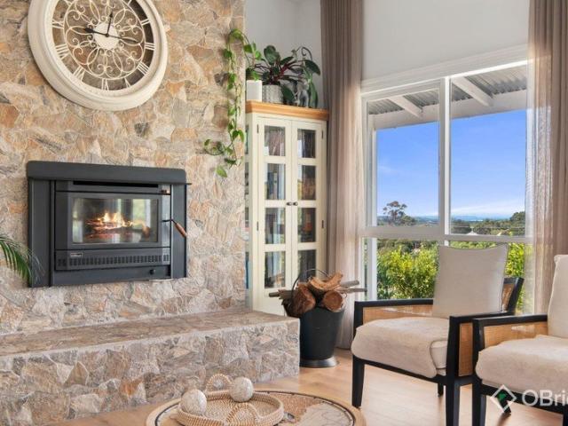 Cottage for sale in Tyabb, Melbourne