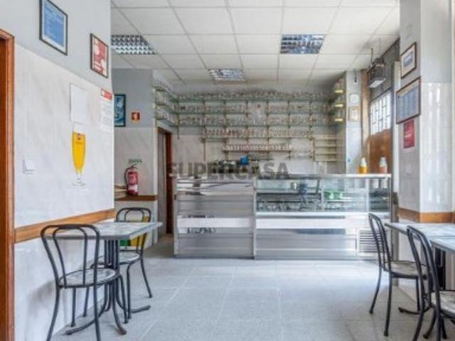 Armazém venda em Lisboa