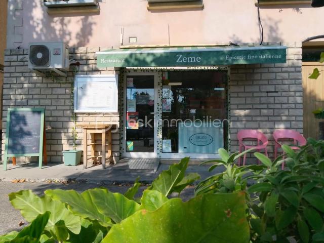 Local Commercial vente à Forcalquier, Oraison