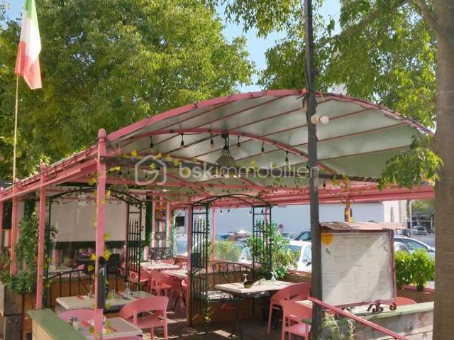 Local Commercial vente à Forcalquier, Oraison