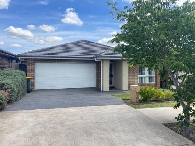 House for rent in Oran Park, Sydney