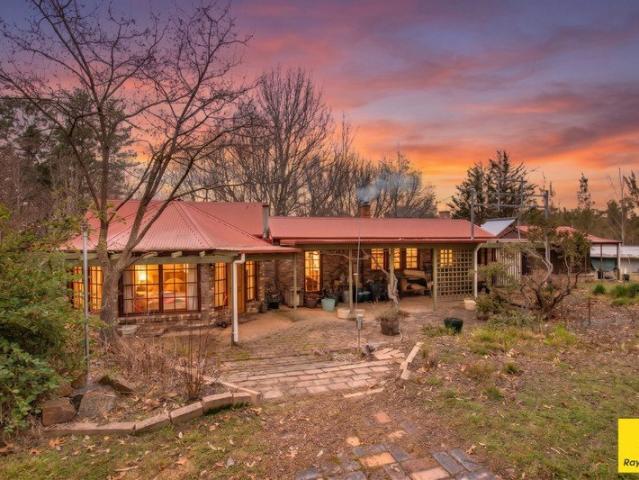 Cottage for sale in West Armidale, Armidale