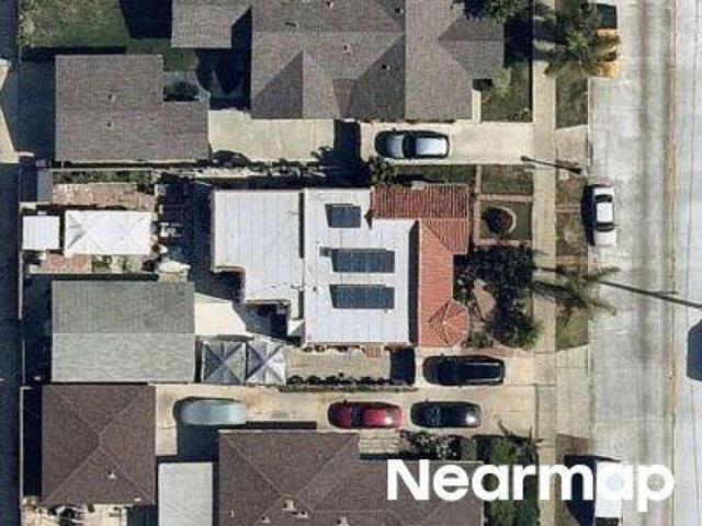 House for sale in Long Beach