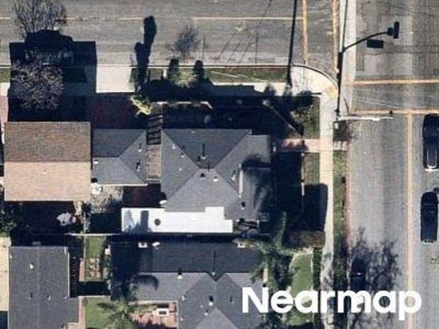 House for sale in Signal Hill, California