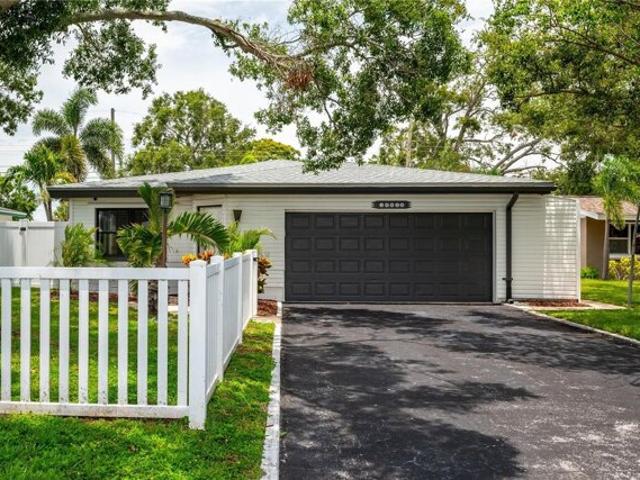 House for sale in Seminole