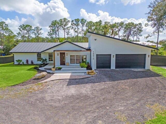 House for sale in Loxahatchee