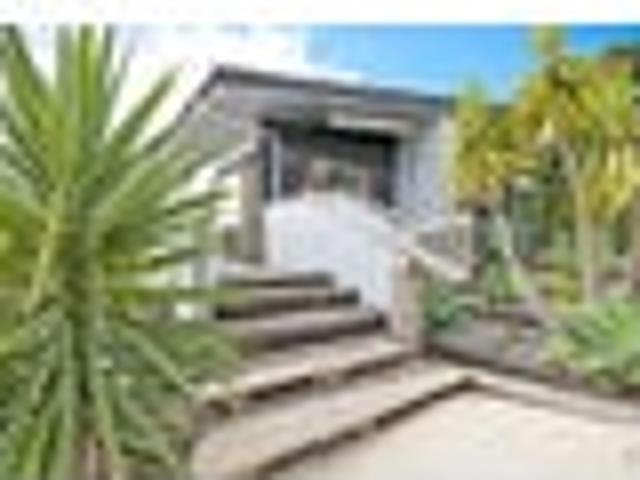 House for rent in Oratia, Oroua County