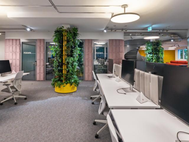 Büro mieten in Einigen, Zürich