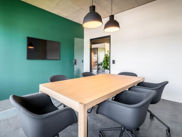Büro mieten in Einigen, Zürich