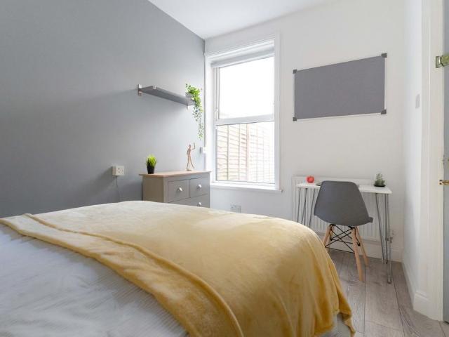 Room for rent in Fratton, City Of Portsmouth