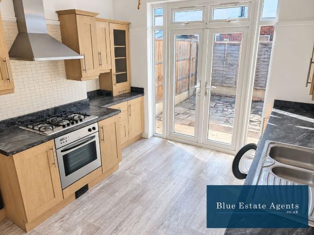 House for rent in London Borough of Hounslow, Greater London
