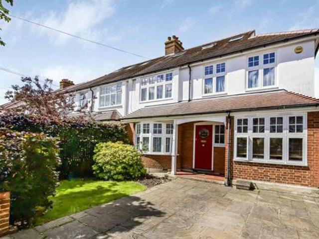 House for sale in New Malden, Greater London