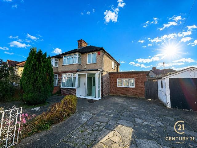 House for rent in London Borough of Hounslow, Greater London