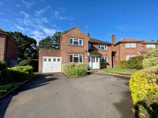 House for rent in Fernhill, Rushmoor