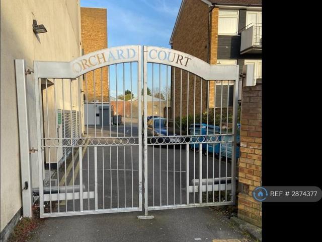 Apartment for rent in Cranborne, Potters Bar