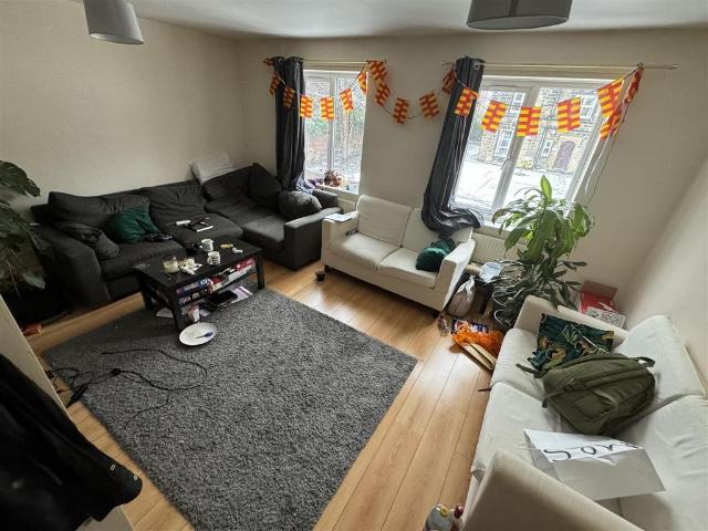 House for rent in Hyde Park, West Yorkshire