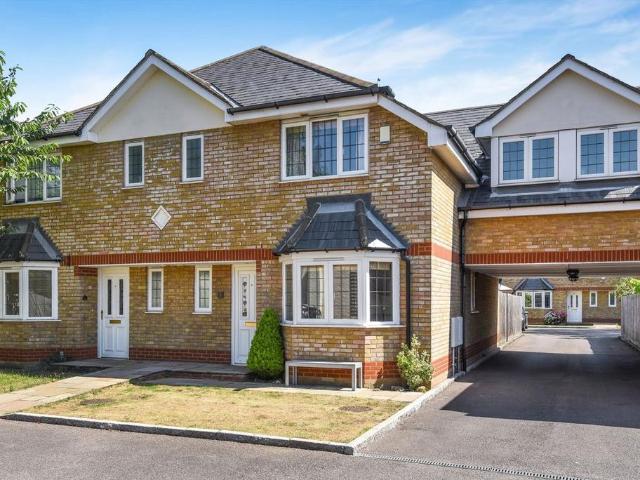 House for rent in Summerstown, Greater London