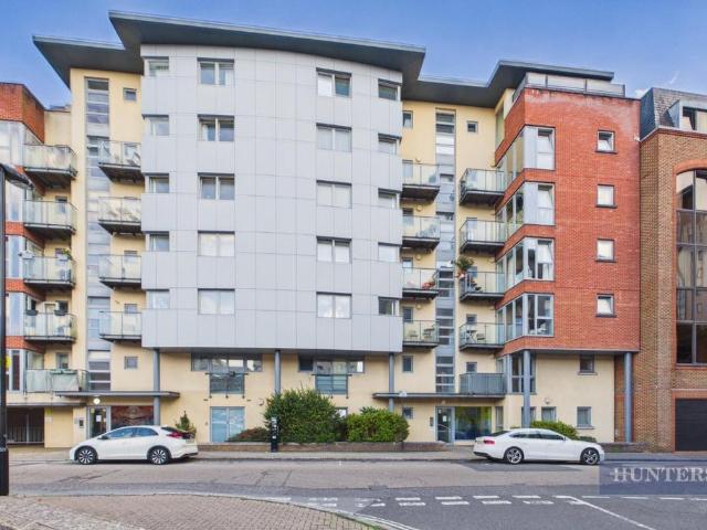 Apartment for rent in Eastern Docks, Southampton