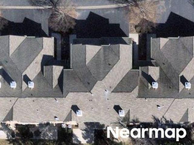 Condo for sale in Lake Zurich, Illinois