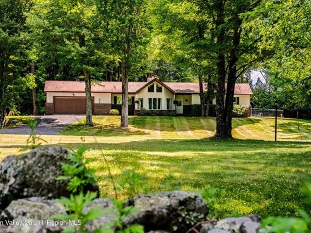 House for sale in Lloyd, New York