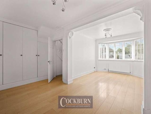 House for rent in Falconwood, Greater London
