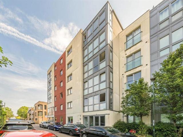 Apartment for rent in North Sheen, Greater London
