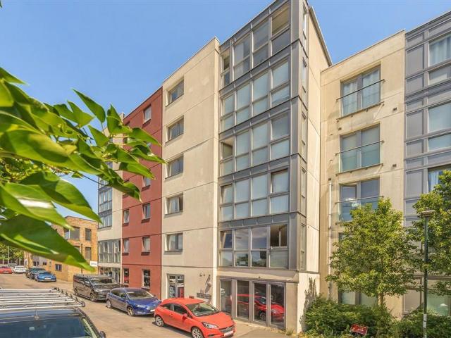 Apartment for rent in North Sheen, Greater London