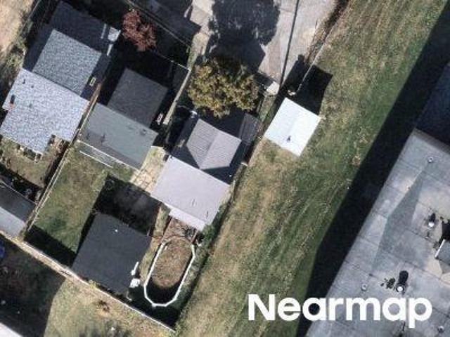 House for sale in Charleston, West Virginia