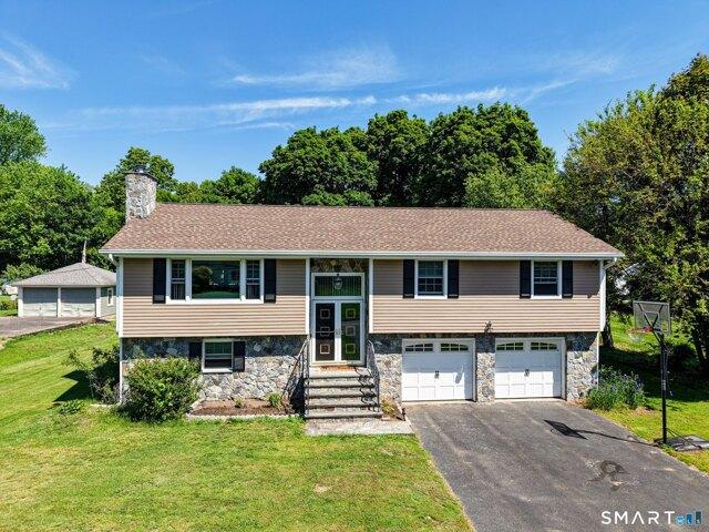 House for sale in Avon, Connecticut