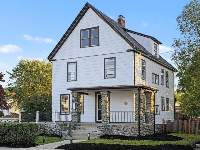 House for sale in Watertown, Middlesex County