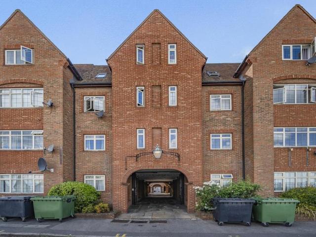 Apartment for rent in Brooklands, Monks Orchard