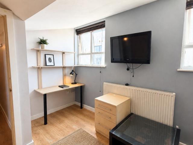 Apartment for rent in Elmfield, Leicestershire