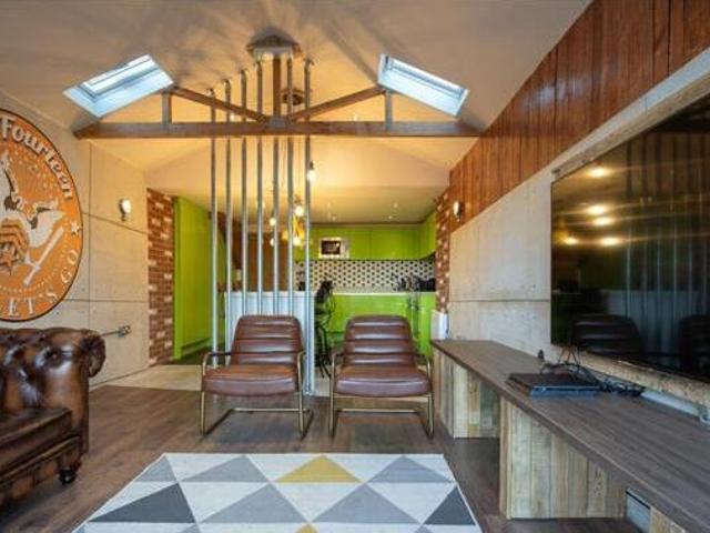 House for rent in Huddersfield, West Yorkshire