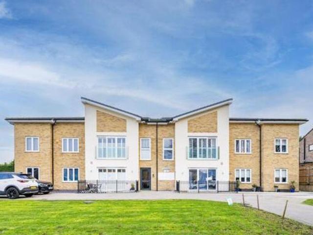 House for sale in Upchurch, Gillingham
