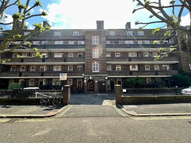 Apartment for rent in Lilestone Estate, Greater London