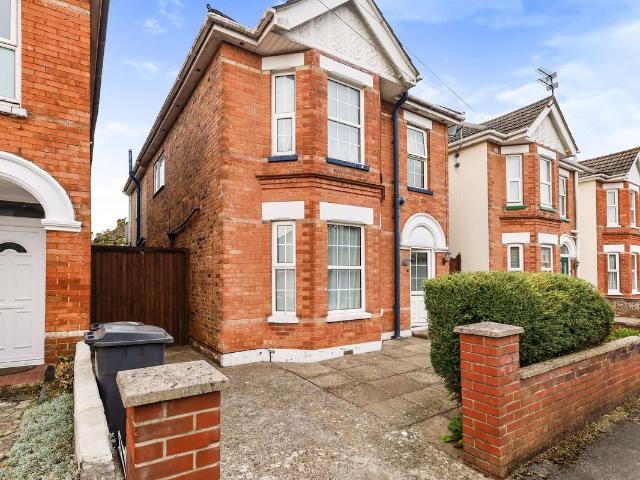 Apartment for rent in Charminster, Bournemouth
