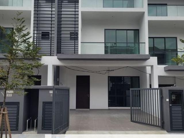 House for rent in Kajang, Langat