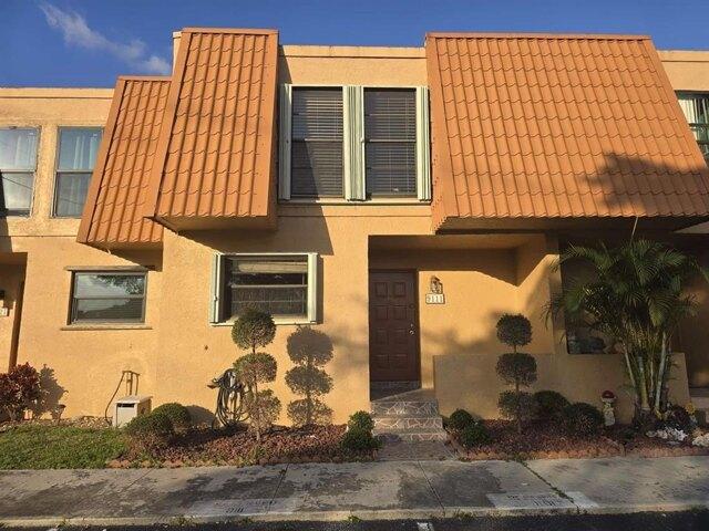 Condo for sale in Pembroke Pines