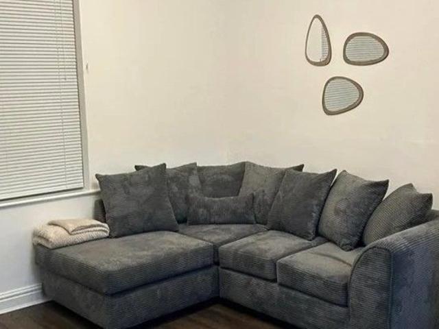 House for rent in Plasnewydd, Falcon Lodge