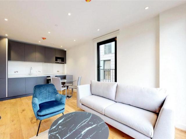 Apartment for rent in St. George in the East, Greater London