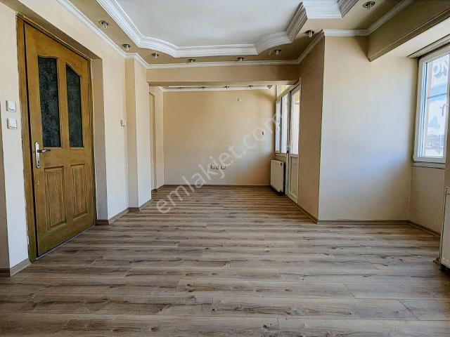 Karabağlar, İzmir içerisinde kiralık mülk