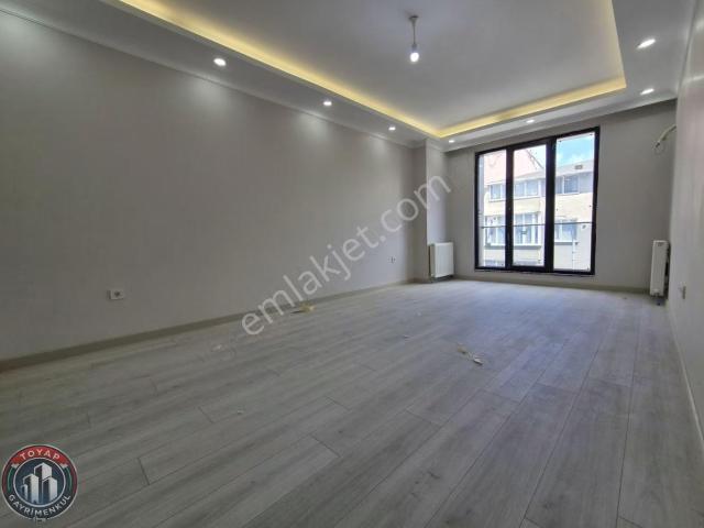 İsmetpaşa Mahallesi, Sultangazi içerisinde kiralık mülk