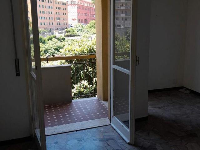 Appartamento in affitto a Centro Est, Serra Riccò
