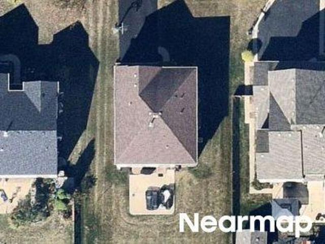 House for sale in Mchenry, Illinois