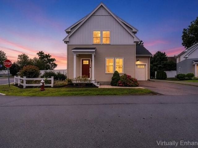 Condo for sale in Foxboro, Massachusetts
