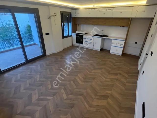 Ören, Burhaniye içerisinde kiralık mülk