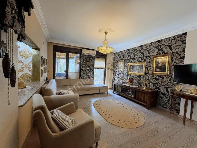 Burhaniye, Balikesir içerisinde satılık Villa