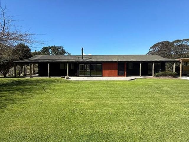 House for rent in Awhitu, Oroua County